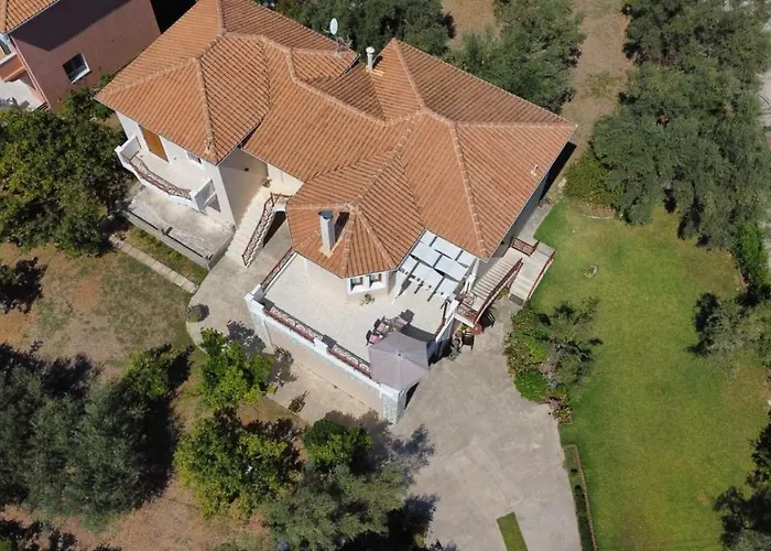 Villa Luxury Rustic Mountain View