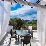 Luxury Rustic Mountain View Villa