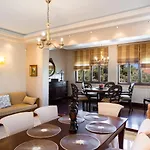 Villa Luxury Rustic Mountain View