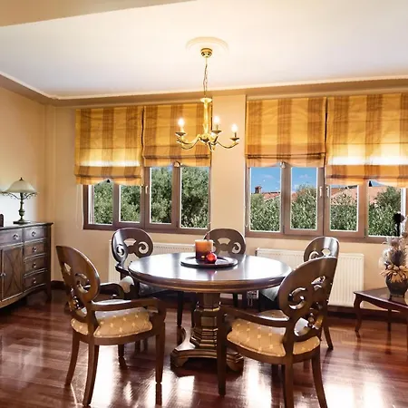 Luxury Rustic Mountain View וילה