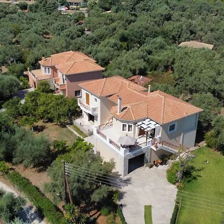 Luxury Rustic Mountain View Vilă