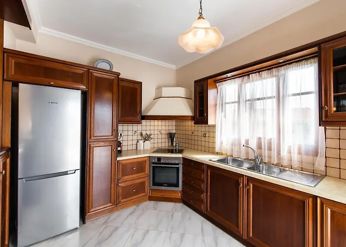 Luxury Rustic Mountain View