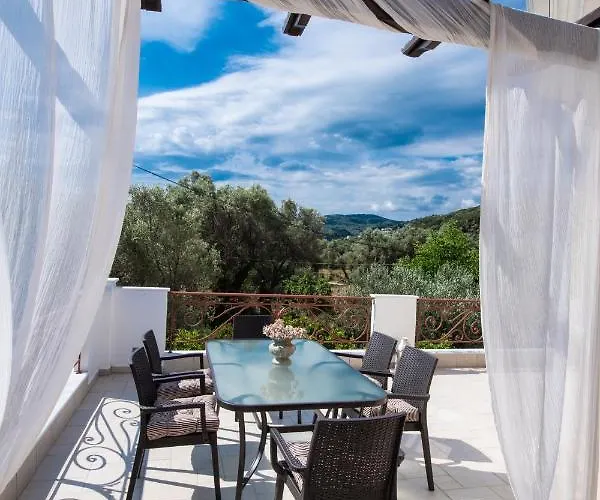 Luxury Rustic Mountain View Vilă